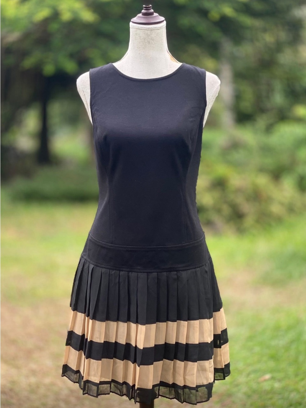 Loft Black Pleated Hem Sleeveless Dress with tan Accent 12